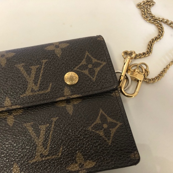 Authentic Louis Vuitton Monogram Accordion Wallet with Chain - Picture 2 of 13